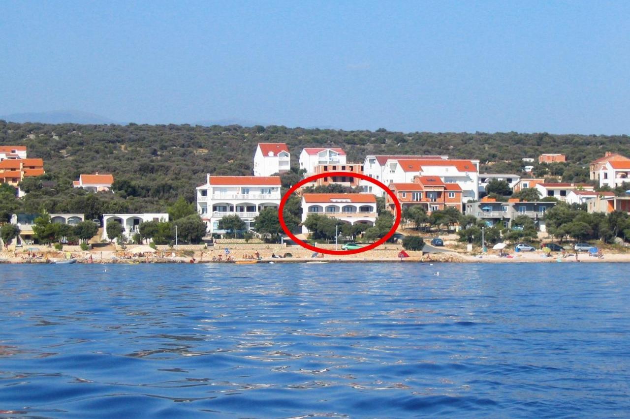 Apartments By The Sea Mandre, Pag - 8655 Колан Экстерьер фото